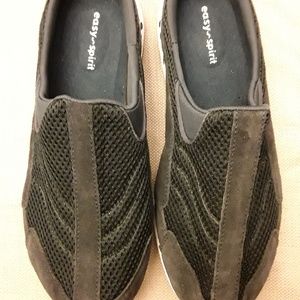 New Women's EASY SPIRT Slip On Shoes - Size 8 1/2